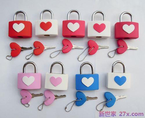 钥匙与锁的爱情句子(钥匙和锁形容爱情句子)