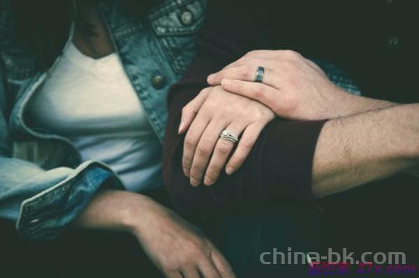 冷暴力多久时间可以提出离婚 冷暴力多长时间离婚